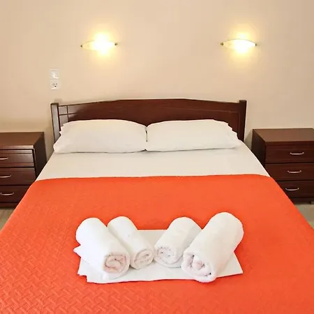 Studios&apartments Thomas Apartman Vaszilikí