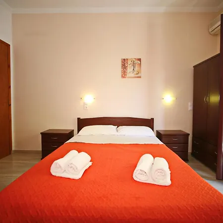 Studios&apartments Thomas Daire Vasiliki