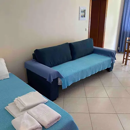 Studios&apartments Thomas Vasiliki