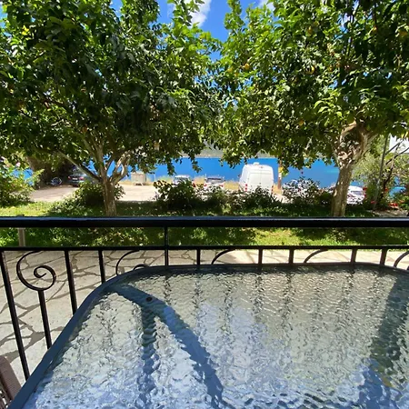 Studios&apartments Thomas * Vasiliki (Lefkada)