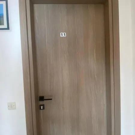 Studios&apartments Thomas Daire *