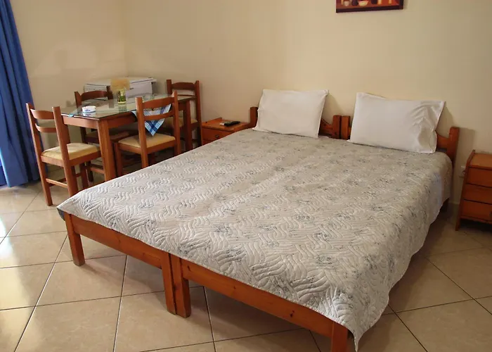 Studios&apartments Thomas Vasiliki